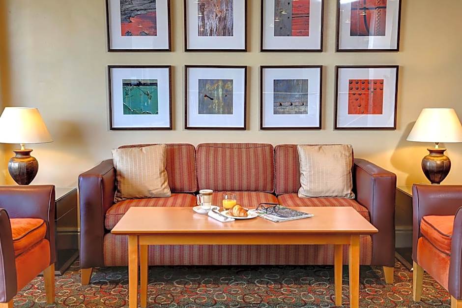 Best Western Plus Milford Hotel