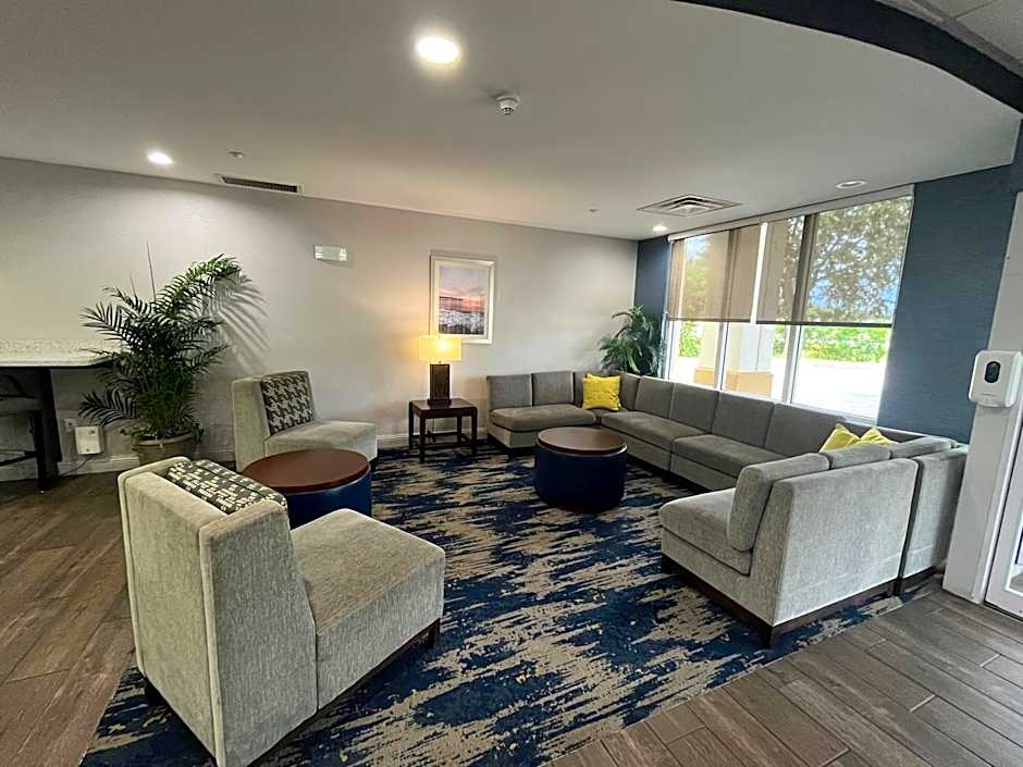 Comfort Suites Palm Bay - Melbourne