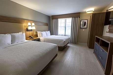 Queen Studio - Kitchenette - Disability Access