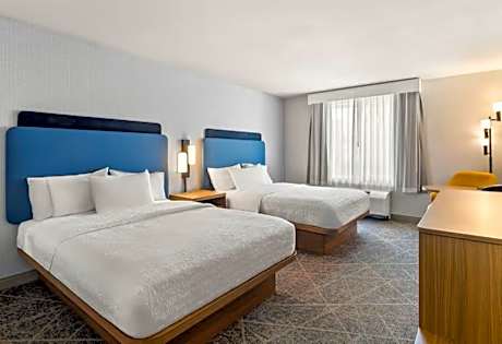 King Room with King Bed - Non-Smoking