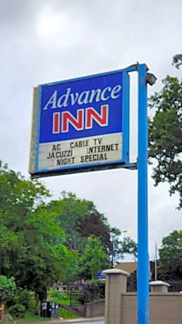 Advance Inn