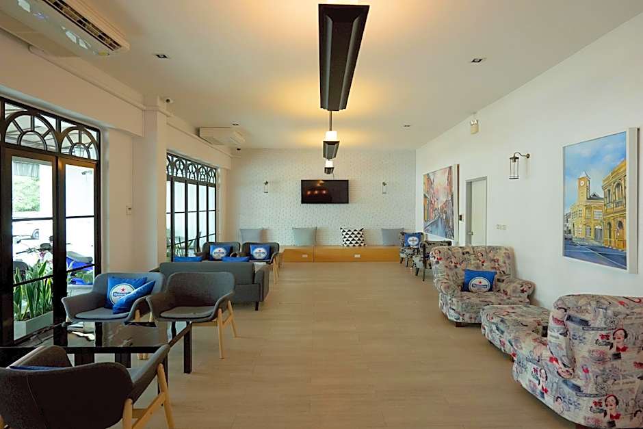 Surachet at 257 Boutique House