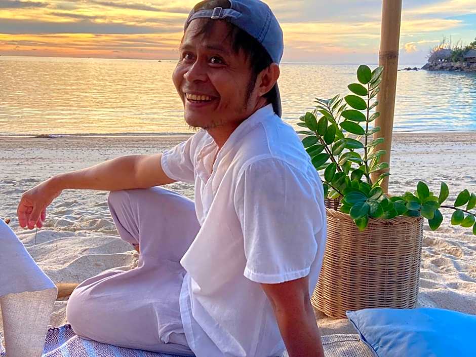 Secret Beach Bungalows