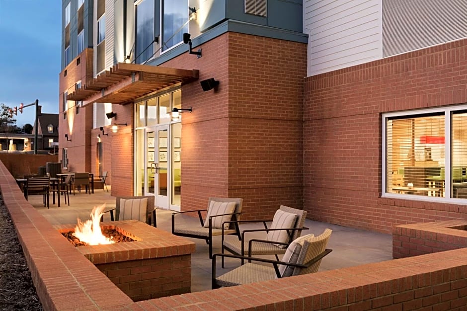Country Inn & Suites by Radisson, Charlottesville-UVA, VA