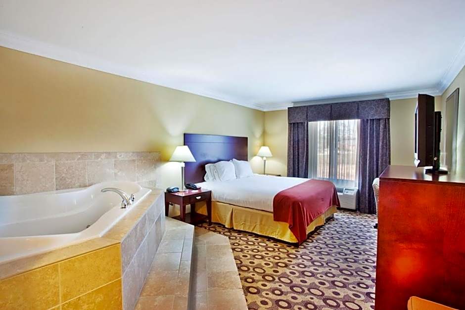 Holiday Inn Express Hotel & Suites Macon-West By IHG