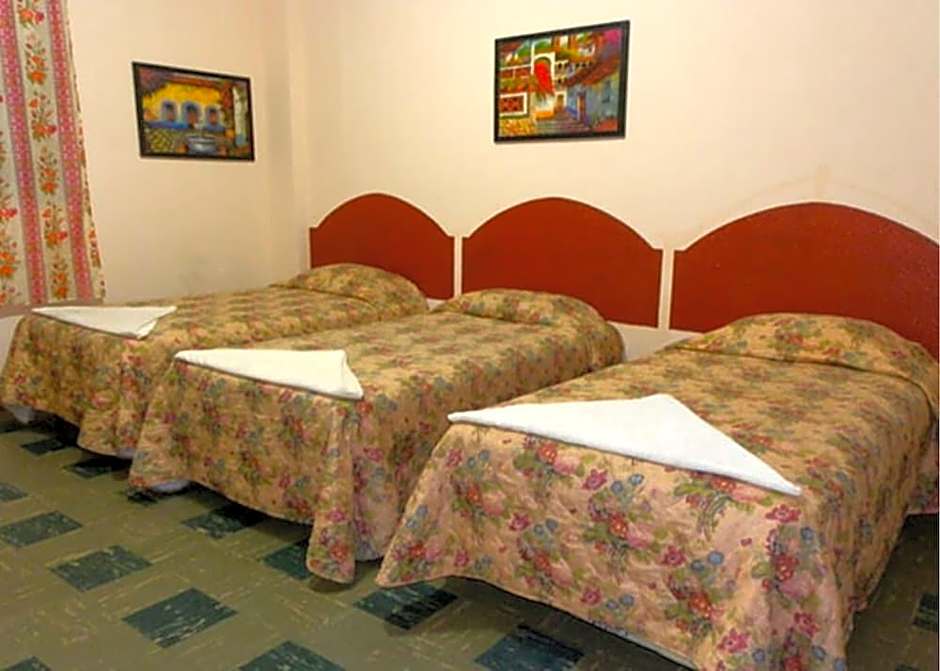 Hotel Maya Excelsior