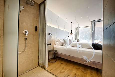 King Room with Mountain View