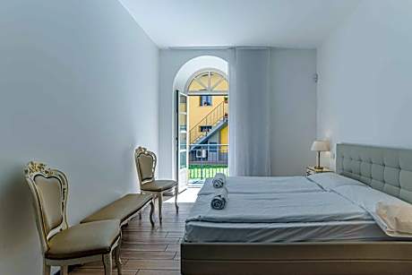 Apartment with Garden View