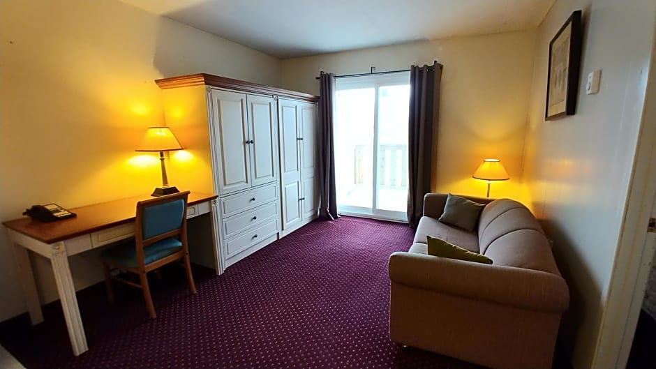 Sand Castle Suites Motel