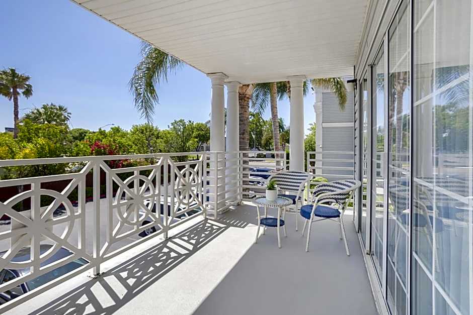 Best Western Luxury Inn