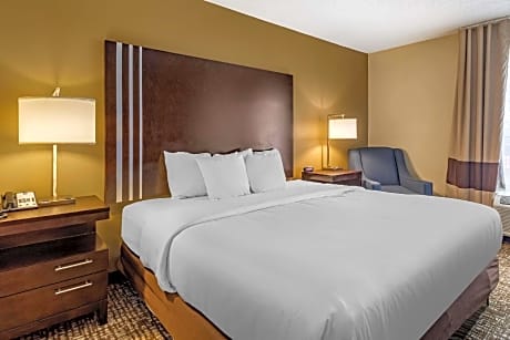 King Suite with Sitting Area