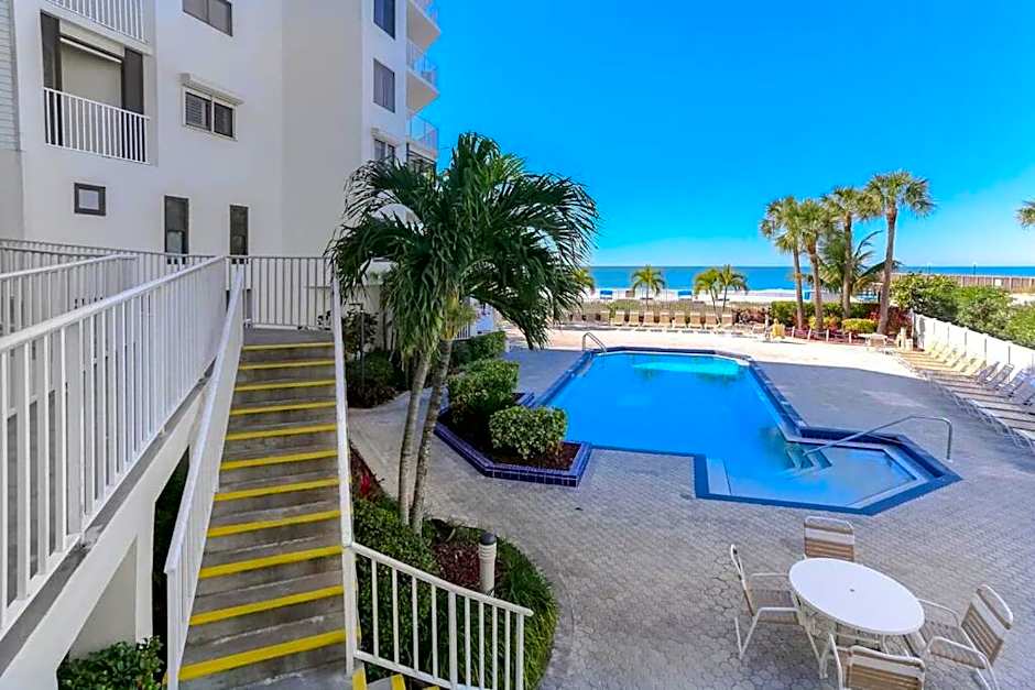Beach Palms- Unit 102