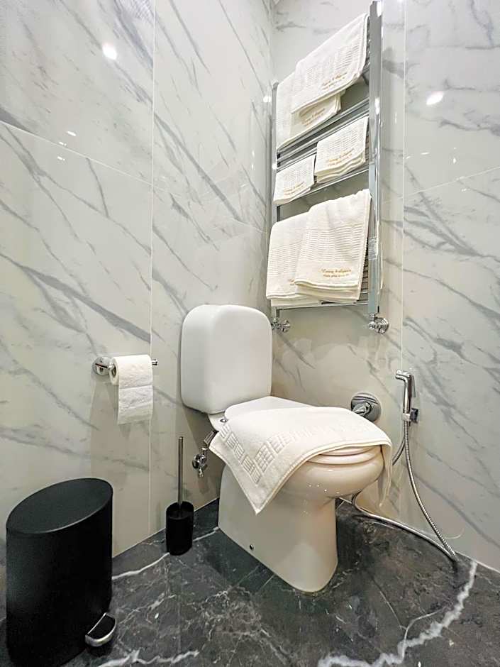 FELLINI SUITES Lungomare near the sea