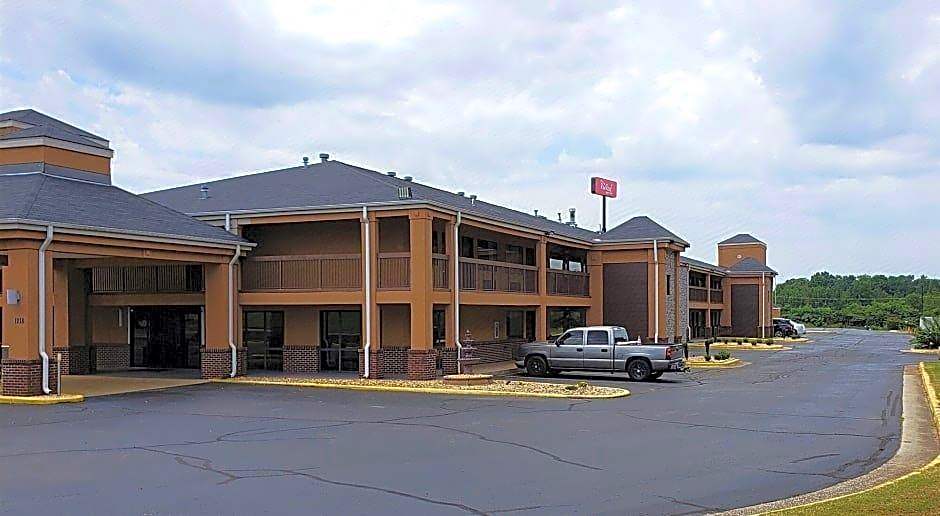 Red Roof Inn & Suites Athens, AL