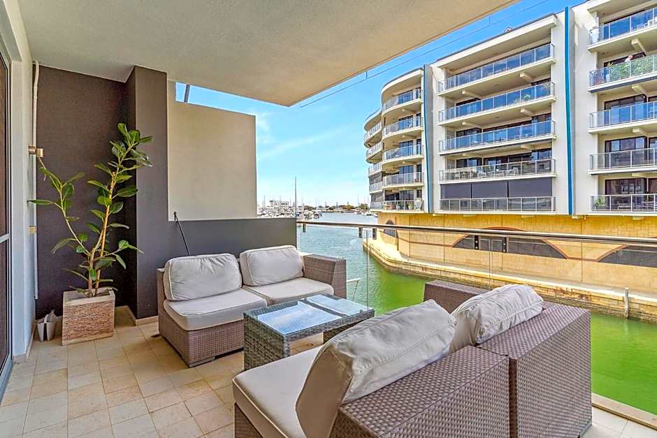 Little Italy Dolphins