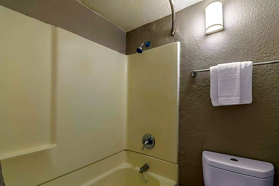 Motel 6 Hayward, CA- East Bay