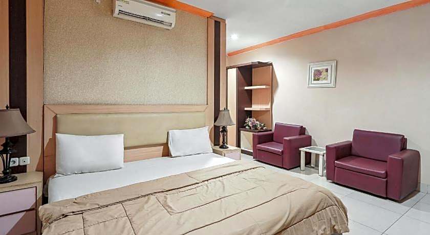 Collection O 93163 Hotel Grand Kartika