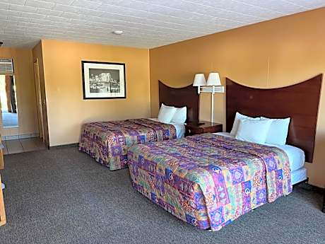 Queen Room with Two Queen Beds