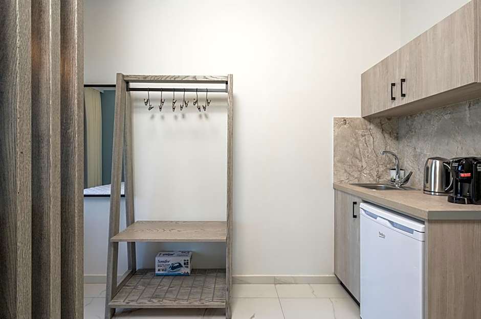 Alexia Seaview Apartments