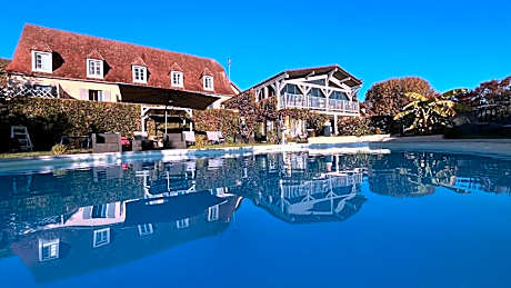 Hôtel Bien-Être Aux Cyprès de Marquay