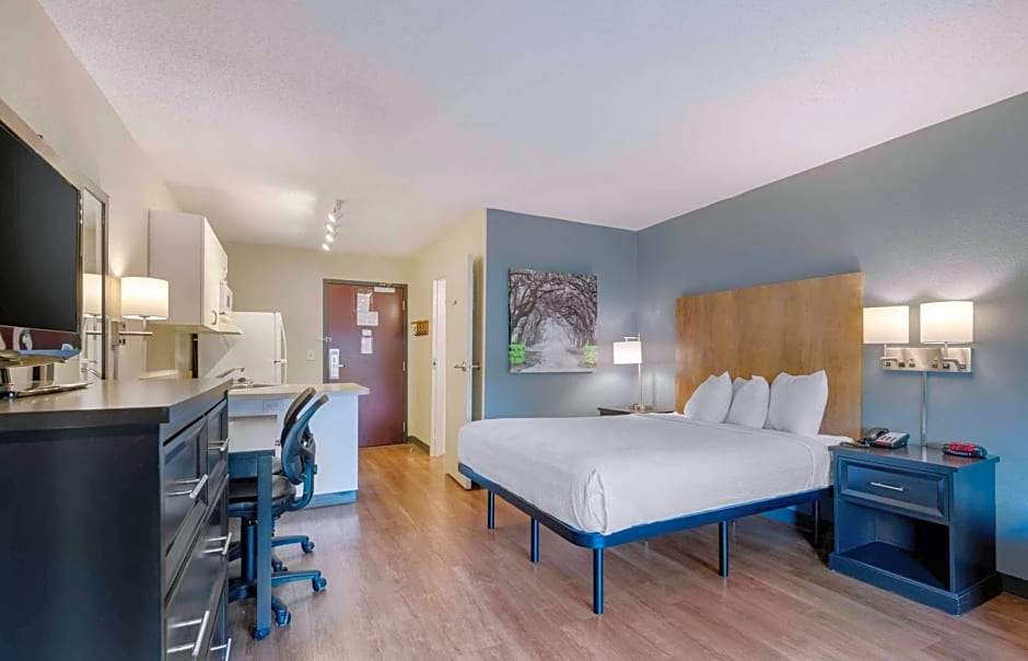 Extended Stay America Suites - Charlotte - University Place