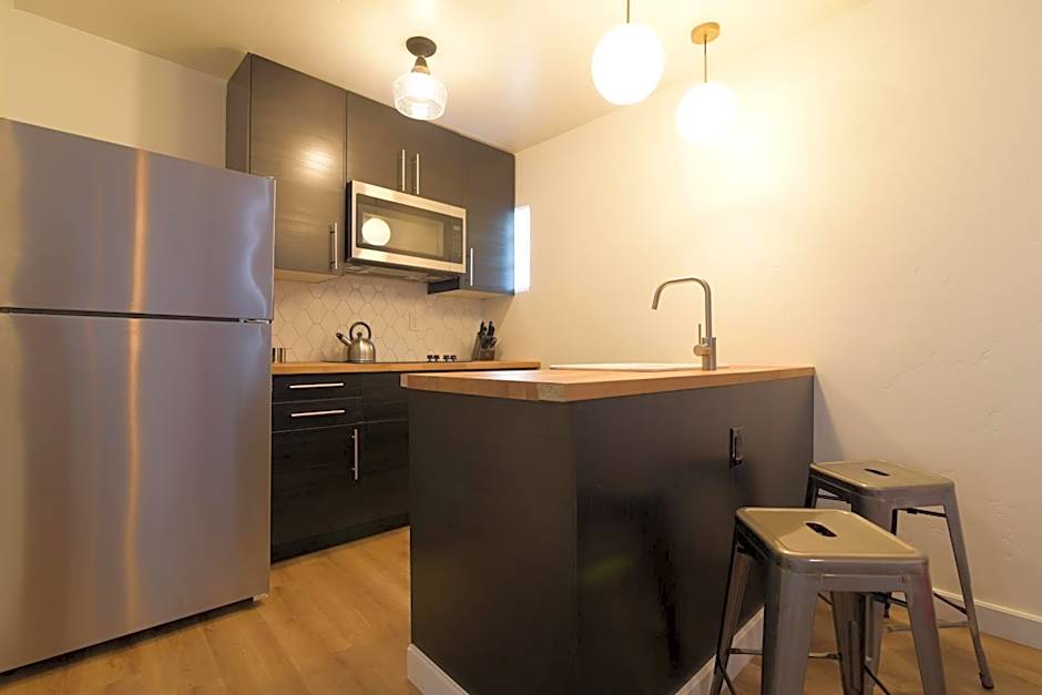 Spoke and Vine Motel