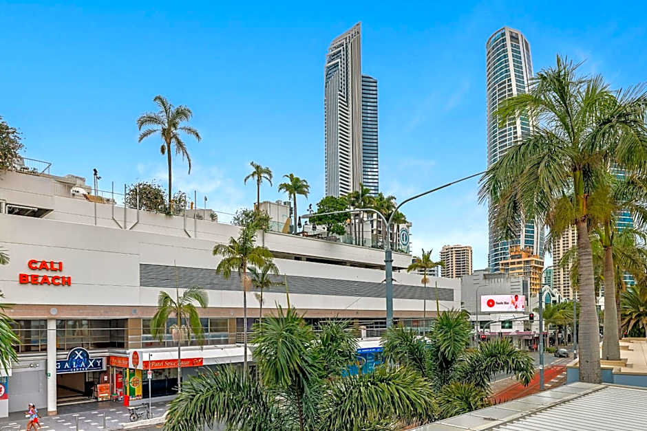 Tequila Sunrise Hostel Surfers Paradise