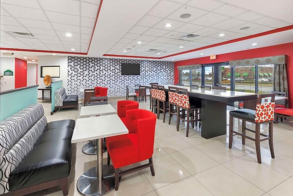 Wingate By Wyndham Lake Charles Casino Area