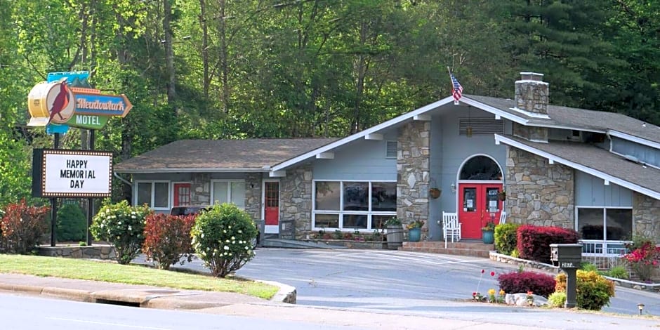 Meadowlark Motel with Restaurant & Bar