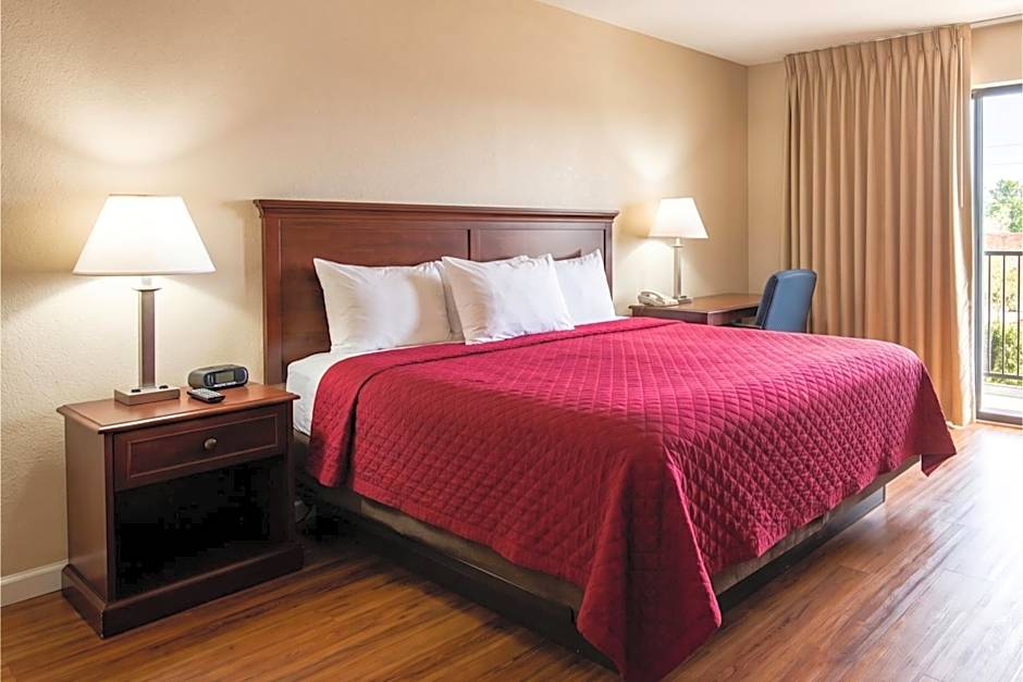 La Casa Inn Albany Near Tifton GA I 75