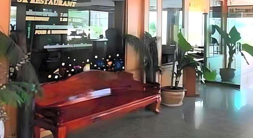 SR Hotel