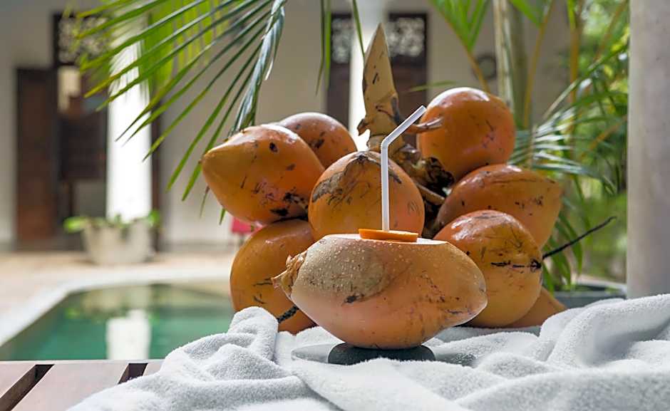 Thambili House by Edwards Collection