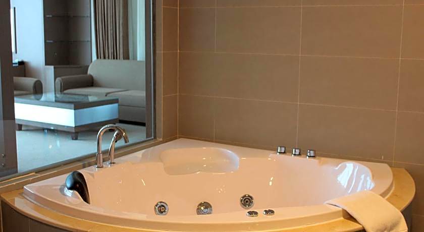 Muong Thanh Grand Tuyen Quang Hotel