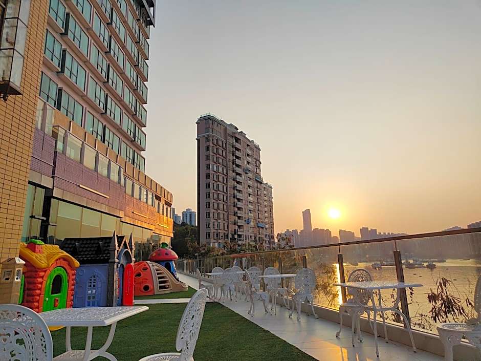 Grand Bay View Hotel & Resort