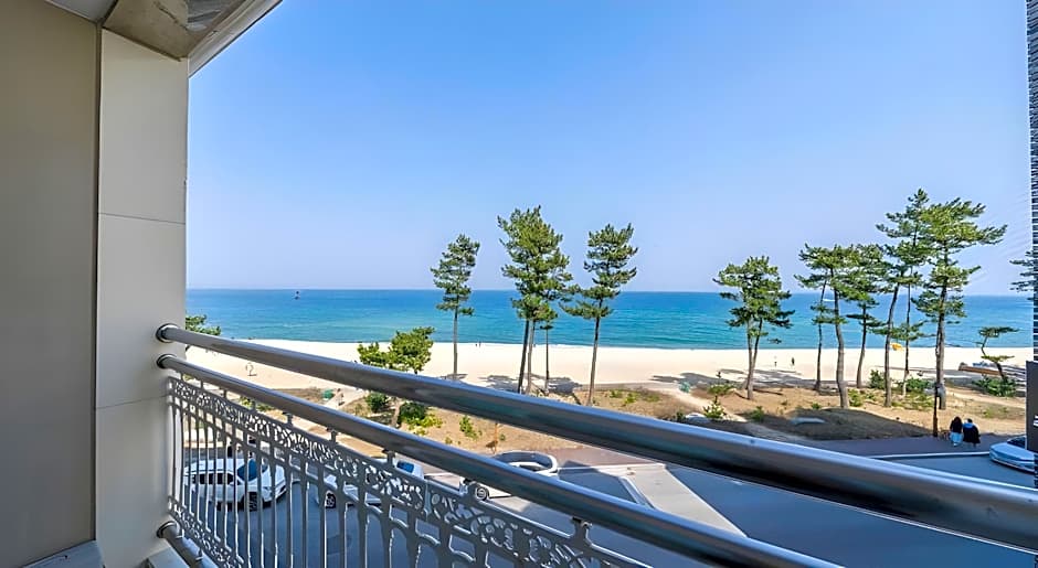 Gyeongpo Soo Hotel