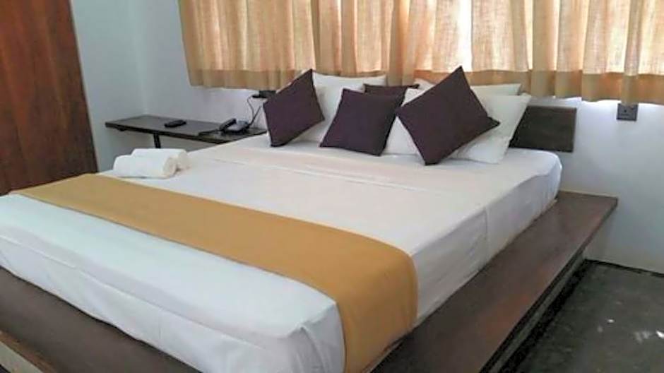 Athena Lake by Seedevi