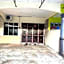 OYO Home 90492 Sena Homestay