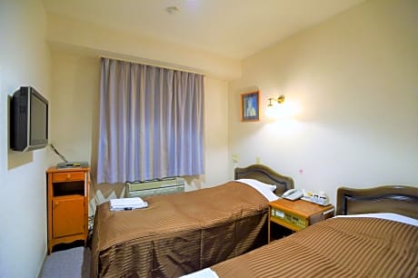 Twin Room - Non-Smoking