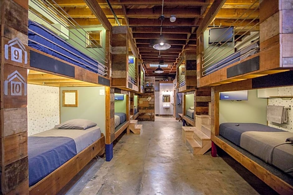 PodShare Los Feliz