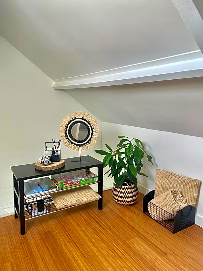 The Lighthouse Cabin