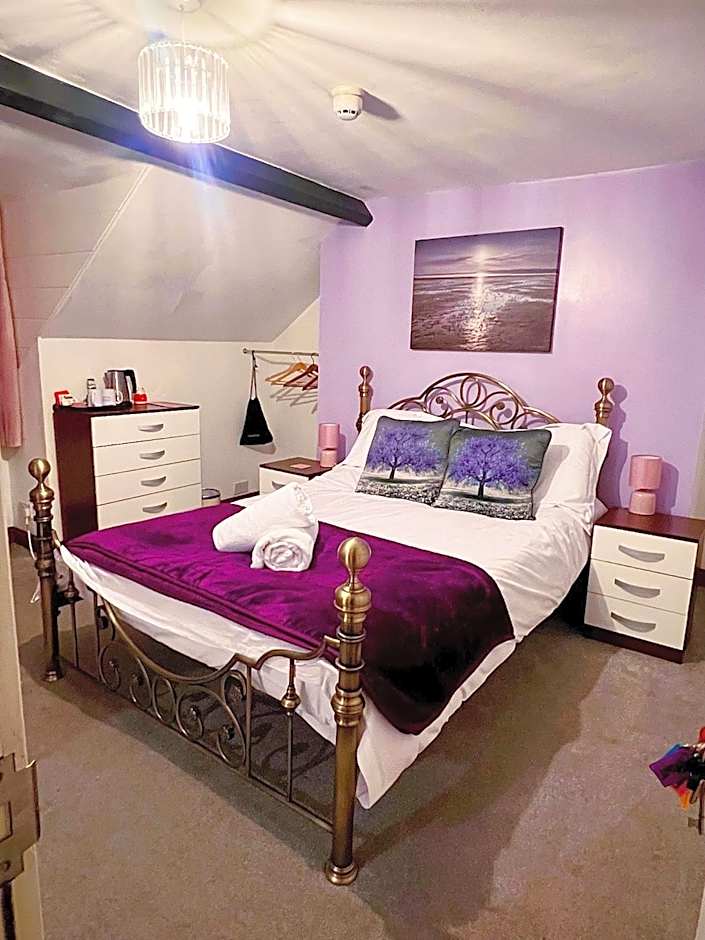 Ellies Guest House