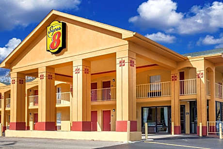 Super 8 by Wyndham Nashville West