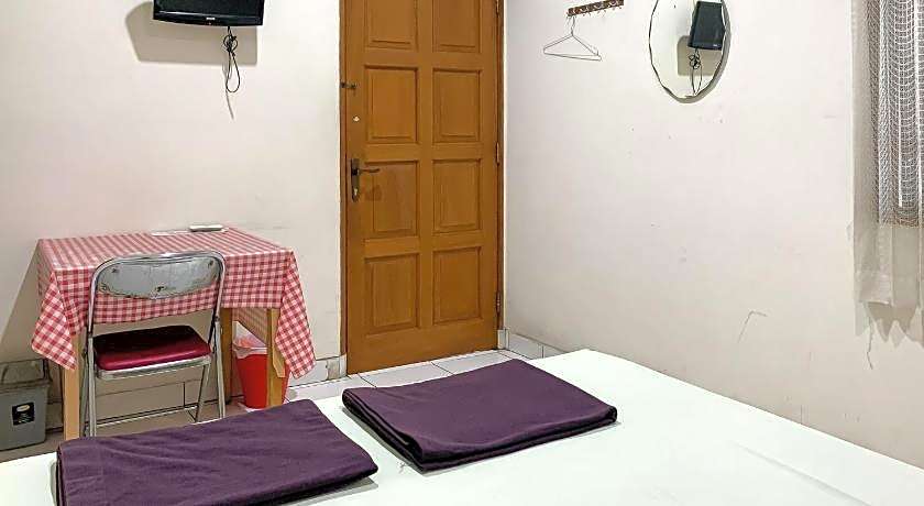 Cozy Homestay Syariah Mitra RedDoorz Bandung