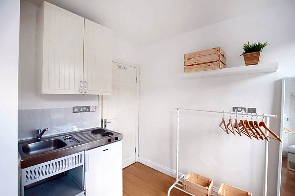 Tooting Broadway Studios & Rooms by PrimeCityHosts