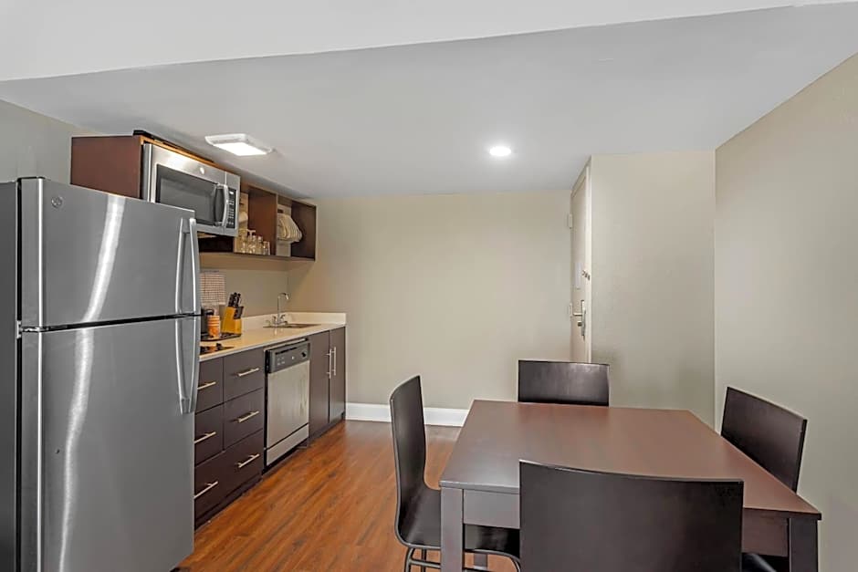 Comfort Inn & Suites Pottstown Eastern Gateway