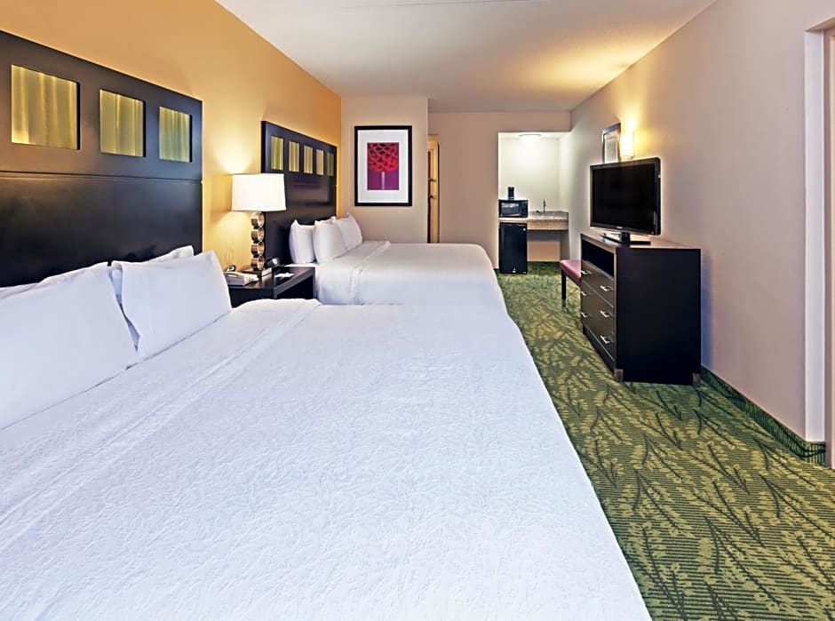 Hampton Inn & Suites Tulsa-Woodland Hills