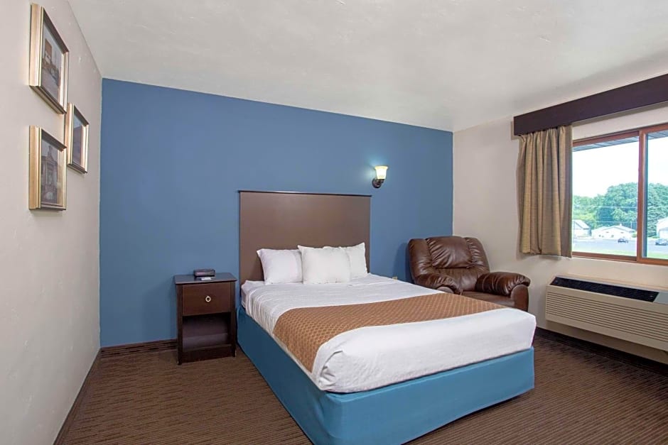 AmericInn by Wyndham Green Bay West