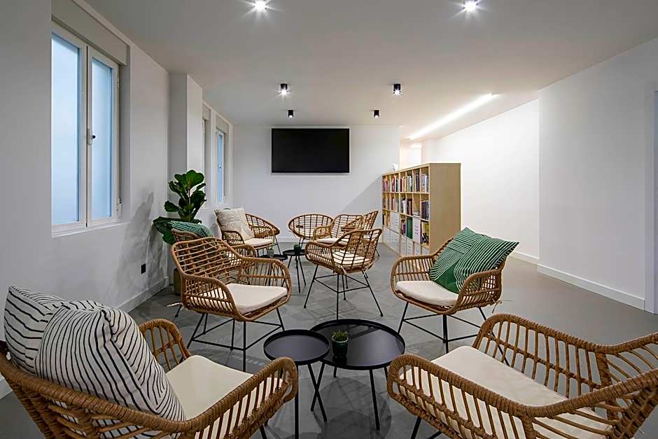 Bulezen Urban Hostel