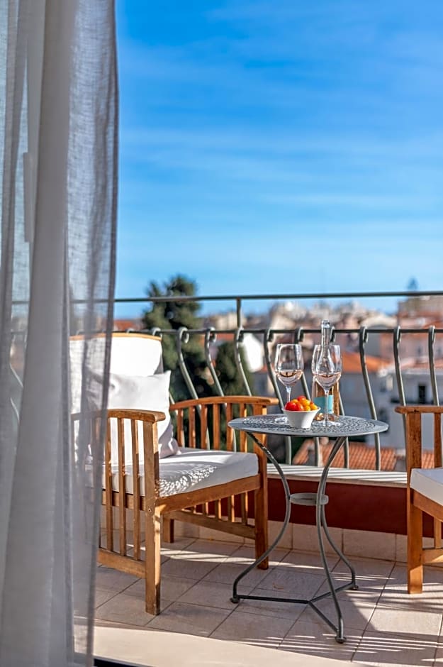 La Fabrique à Poupées - Chambres et Appartements de charme au coeur de Menton