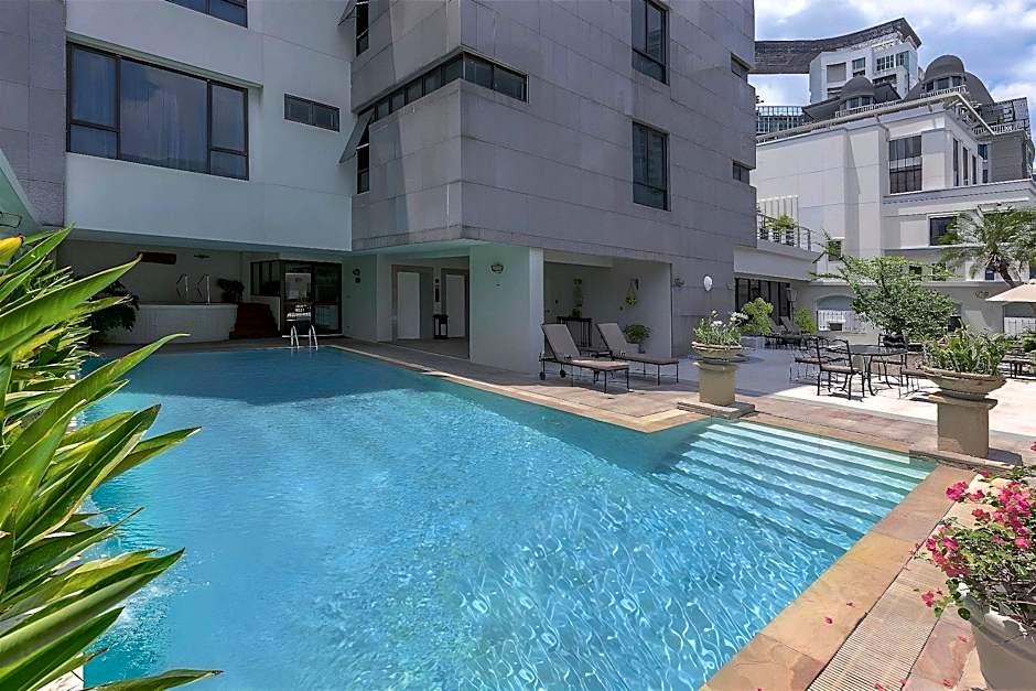 Cape House Langsuan Hotel